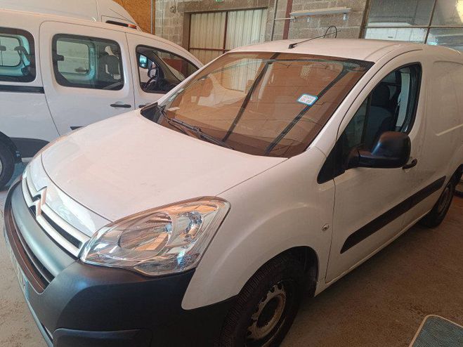 Cliquer pour voir la photo suivante Citroen Berlingo M 1000kg 100 Club Blanc de 2018