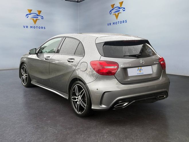 Mercedes Classe A 200 d 4Matic AMG Line Fascination Toit P GRIS de 2017