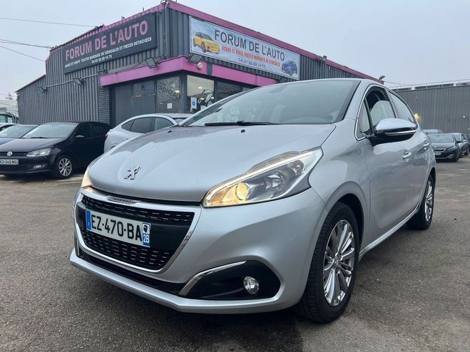 Peugeot 208 (2) 1.2 L 110 S&S EN FINITION ALLURE 5P Gris de 2018