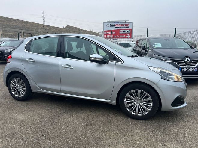 Peugeot 208 (2) 1.2 L 110 S&S EN FINITION ALLURE 5P Gris de 2018