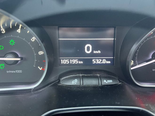 Peugeot 208 (2) 1.2 L 110 S&S EN FINITION ALLURE 5P Gris de 2018