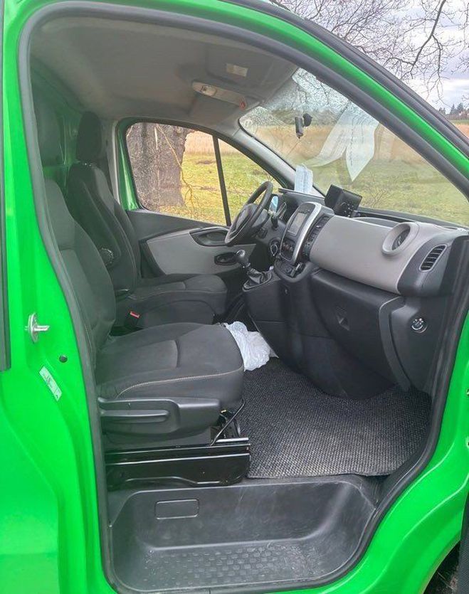 Renault Trafic 2018 L2 2 places tva recup attelage etc Vert de 2018