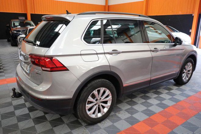 Volkswagen Tiguan 2.0 TDI 150CH BLUEMOTION TECHNOLOGY CONF Gris F de 2016