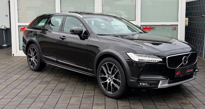 Volvo V90 Cross Country D5 AWD 235ch Luxe Geartron noir m�tal de 2018