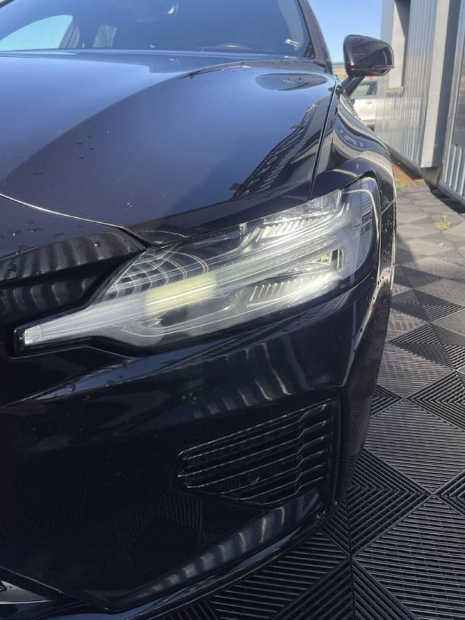 Volvo V60 T8 Twin Engine 303   87ch R-Design Geart INC. de 2019