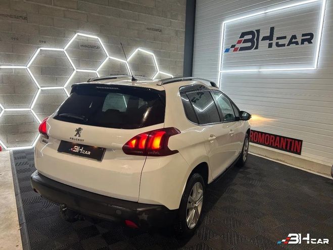 Peugeot 2008 GENERATION-I 1.6 BLUEHDI 100 FELINE TITA Blanc de 2017