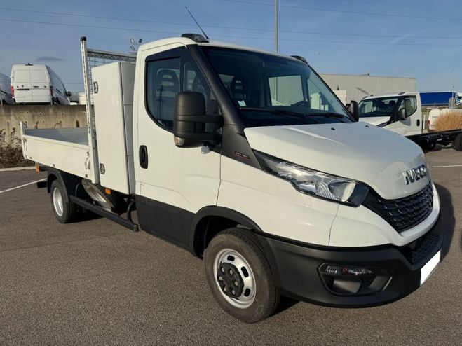 Iveco Daily BENNE 35C16 160CV 3L ACIER COFFRE Blanc de 2021