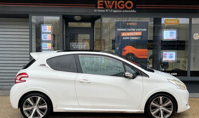 Peugeot 208 1.6 e-hdi 92ch xy toit pano-semi-cuir-cl Blanc de 2013