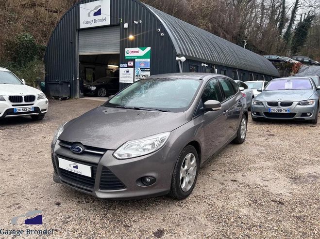 Ford Focus 1.6 Ti 105cv 2�me main Gris de 2012