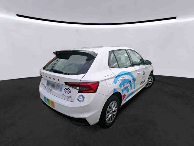 Skoda Fabia 1.0 TSI 95CH AMBITION *TVA RECUPERABLE* Blanc de 2023