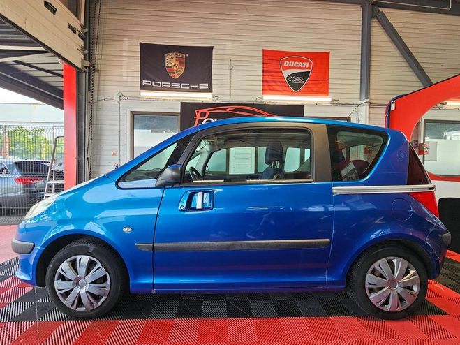 Peugeot 1007 hdi 227025KMS Bleu de 2006