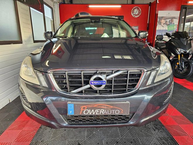 Volvo XC60 d3 250025 KMS Gris de 2011