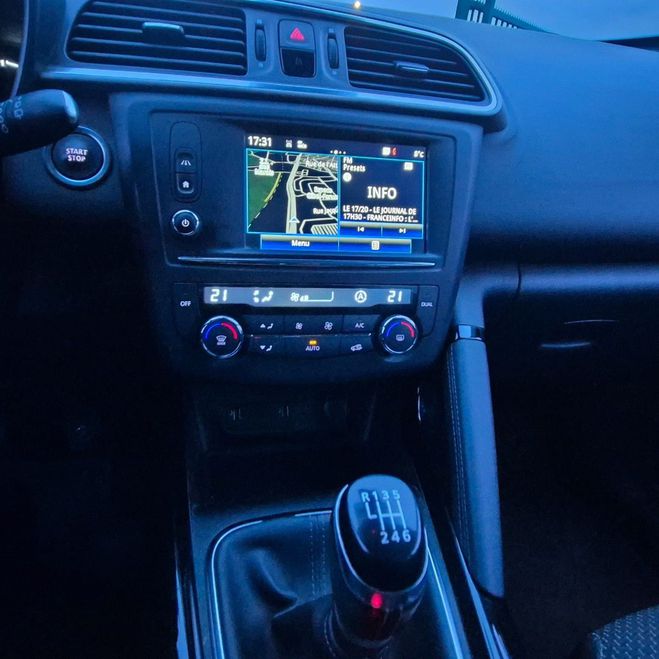 Renault Kadjar TCE 130 ENERGY GRAPHITE ESSENCE BELLE RA Gris anthracite de 2017