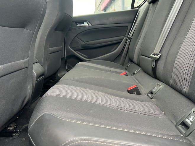 Peugeot 308 II 1.2 S&S 110 ALLURE BELLE FIABLE  Blanc de 2018