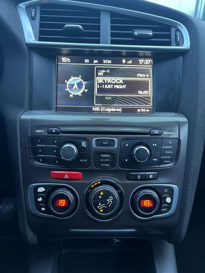 Citroen C4 II VTI 120 MILLENIUM Gris anthracite de 2013