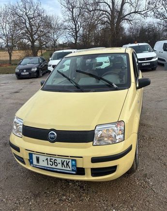  Voir d&eacute;tails -Fiat Panda 1.1 55cv 2006 102000 kil clim &agrave; Monistrol-sur-Loire (43)