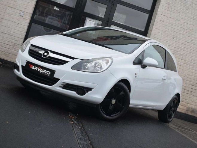 Cliquer pour voir la photo suivante Opel Corsa 1.2i Cosmo Topstaat Garantie Blanc Métallisé de