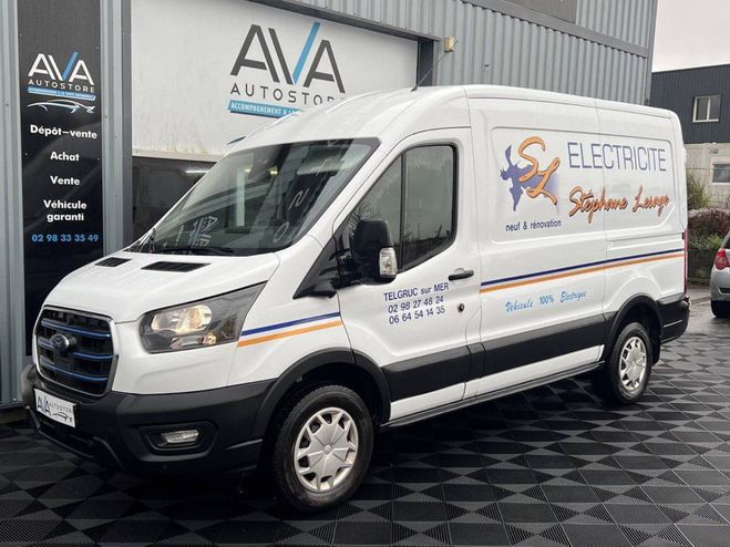 Cliquer pour voir la photo suivante Ford Transit E-TRANSIT FGN L2H2 269CH BATTERIE 75 KWH BLANC de 2022