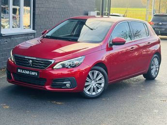  Voir d&eacute;tails -Peugeot 308 1.2i GARANTI ECRAN CLIM NAVI CARPLAY &agrave; P�ruwelz (76)