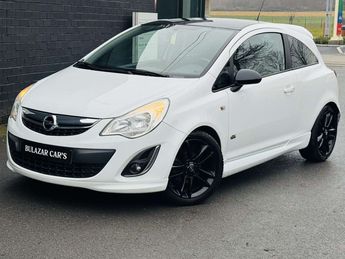  Voir d&eacute;tails -Opel Corsa 1.2i Black Edition OPC LINE GARANTI &agrave; P�ruwelz (76)
