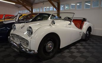  Voir d&eacute;tails -Triumph TR3 TR a &agrave; Villeneuve-sur-Auvers (91)