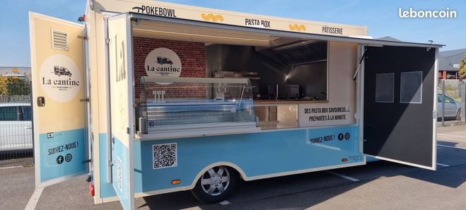 Cliquer pour voir la photo suivante Nissan NV400 64990HT interstar food truck COMME NEUF de 2025