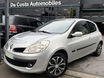  Voir d&eacute;tails -Renault Clio 3 III 1.6 110 Cv BOITE AUTOMATIQUE - FRA &agrave; Taverny (95)