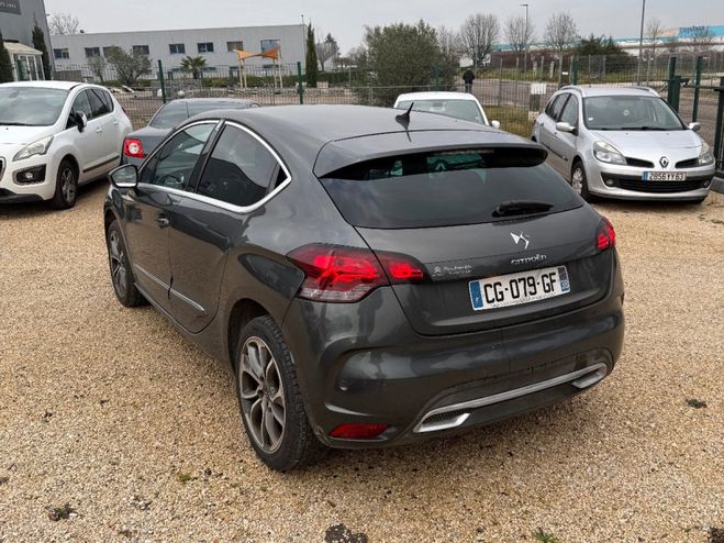 Citroen DS4 HDi 110 FAP So Chic Gris de 2011