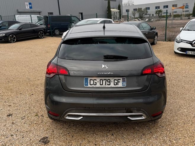 Citroen DS4 HDi 110 FAP So Chic Gris de 2011