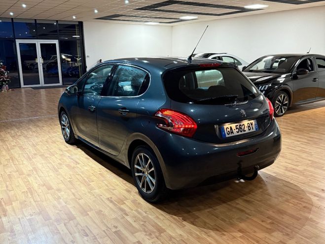 Peugeot 208 BUSINESS 1.6 e-HDi 92ch FAP BVM5 Pack Gris de 2013