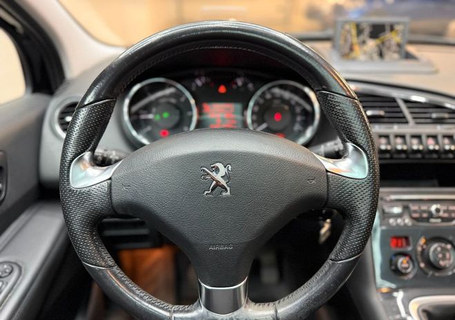 Peugeot 3008 generation-i 2.0 hdi 150 feline toit pan Noir de 2015