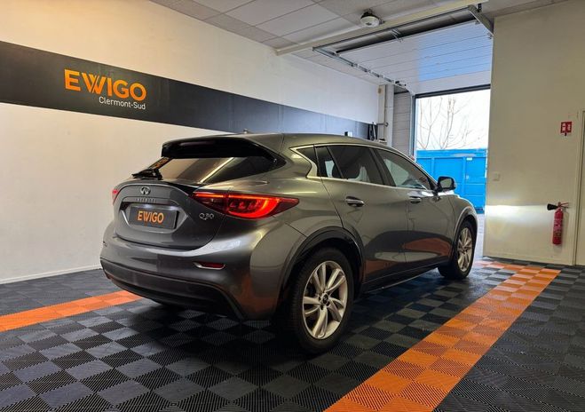 Infiniti Q30 1.5 d 110ch business entretien complet s Gris de 2016