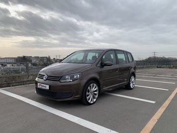  Voir d&eacute;tails -Volkswagen Touran 1.6 TDI 105ch BlueMotion Technology FAP  &agrave; Igny (91)