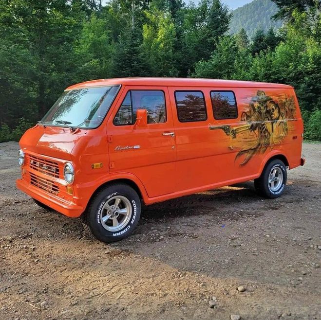 Ford Econoline Club Wagon E140 5.0 V8 ORANGE de 1973