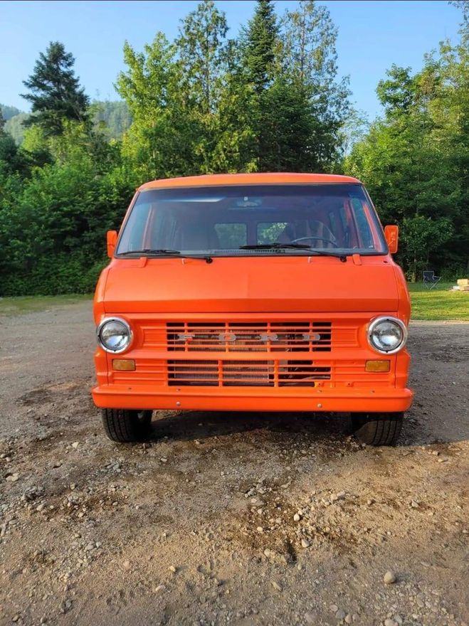 Ford Econoline Club Wagon E140 5.0 V8 ORANGE de 1973