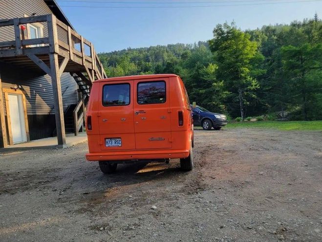 Ford Econoline Club Wagon E140 5.0 V8 ORANGE de 1973