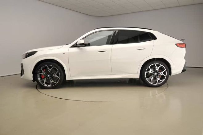 BMW X2 sDrive18d M sport PANO*H/K*ATTELAGE*LED* Blanc Alpin de 2024