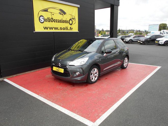 Cliquer pour voir la photo suivante Citroen DS 3 DS3 1.2i PureTech 12V S&S - 110 BERLIN GRIS de 2015