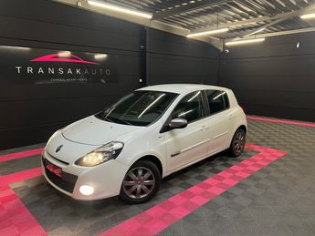  Voir d&eacute;tails -Renault Clio III dCi 90 eco2 NightDay &agrave; Lens (62)