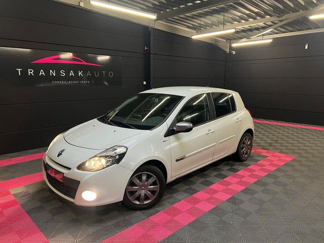 Renault Clio III dCi 90 eco2 NightDay Blanc de 2011