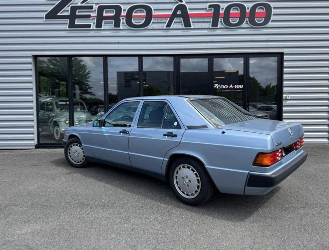 Mercedes Classe E 190 2.6 160CV BM5 1992 PARFAIT ETAT SUIV Bleu de 1992
