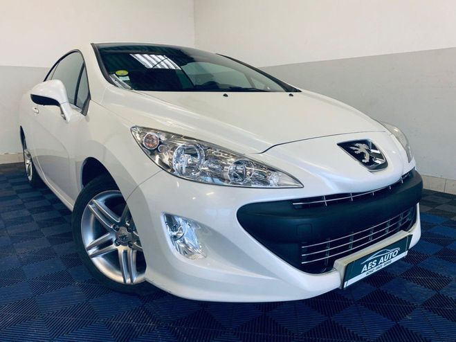 Cliquer pour voir la photo suivante Peugeot 308 CC 1.6 16V 150ch Féline Blanc de 2009