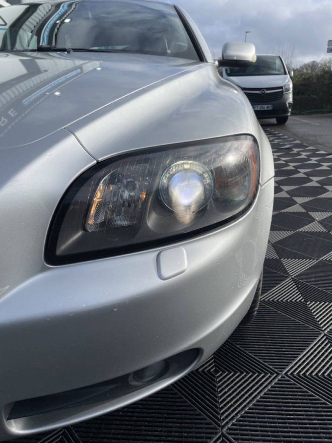 Volvo C70 D5 180ch Xenium Geartronic GRIS C de 2007