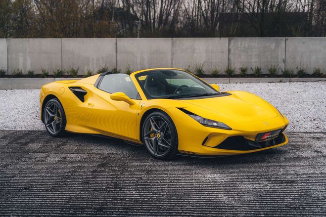 Ferrari F8 Tributo Spider Giallo Modena Carbon Racing Seats Jaune de 
