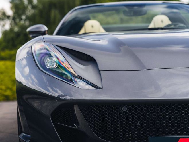 Ferrari 812 Superfast GTS Grigio Lift Full Carbon Pass. Disp Gris M�tallis� de 