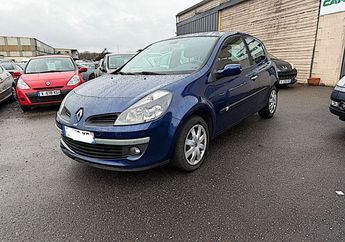  Voir d&eacute;tails -Renault Clio III 1.6 16V 110CH CONFORT PACK CLIM DYNA &agrave; Wittelsheim (68)