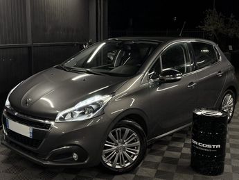  Voir d&eacute;tails -Peugeot 208 PHASE 2 ALLURE 1.2 82 Cv ECRAN GPS APPLE &agrave; Taverny (95)