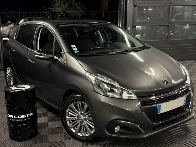Peugeot 208 PHASE 2 ALLURE 1.2 82 Cv ECRAN GPS APPLE Gris de 2019