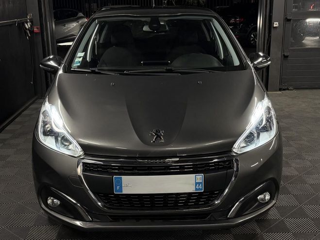 Peugeot 208 PHASE 2 ALLURE 1.2 82 Cv ECRAN GPS APPLE Gris de 2019