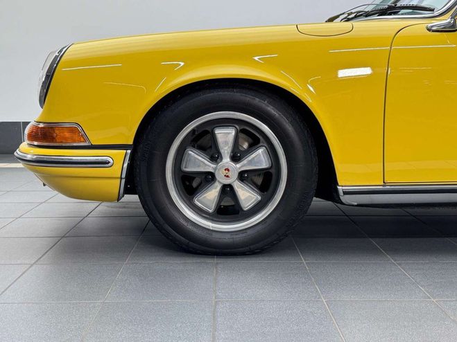 Porsche 911 T Targa 2.0 S�rie B- 1969 Certif. Jaune de 